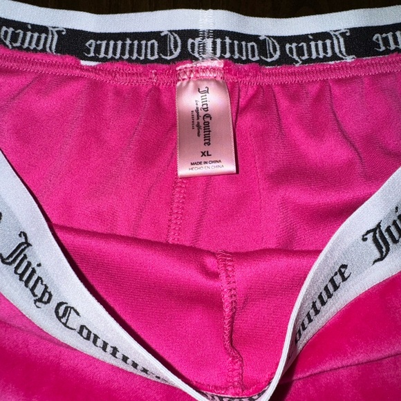 Juicy Couture Bedazzled Velour Sleepware Set - Picture 11 of 12